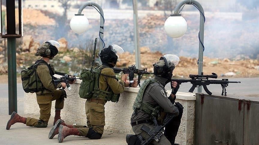الاحتلال يطلق النار على مركبة في بلدة بيتا